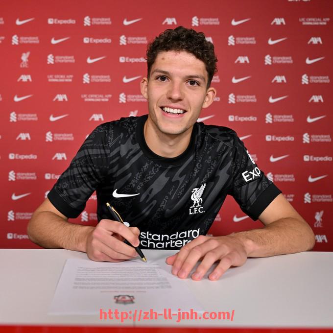 金年会-英超球员百米冲刺速度对比：谁是速度之王？